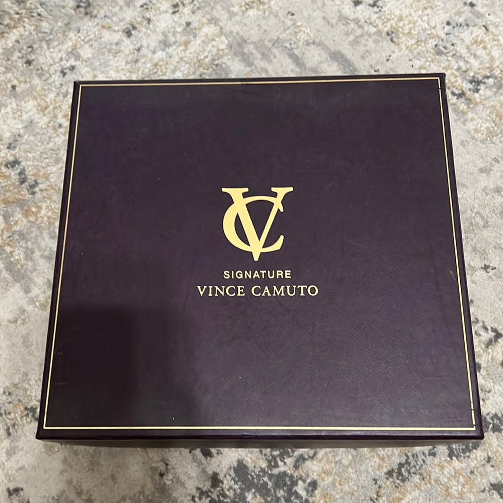 Vince Camuto Shoe Box